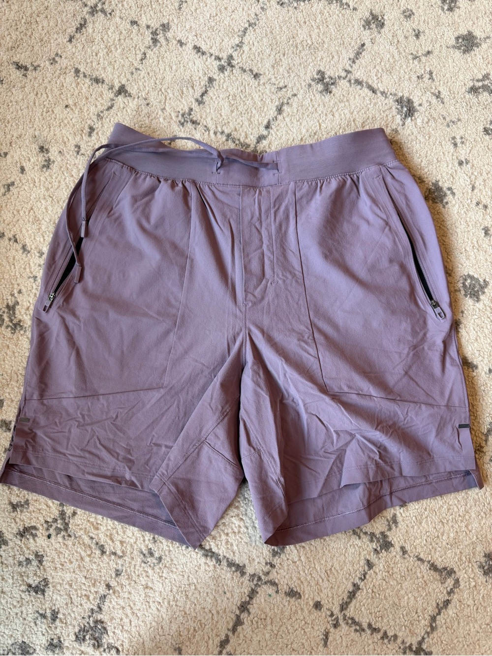 Lululemon Men’s License To Train 7” Short in purple - with liner